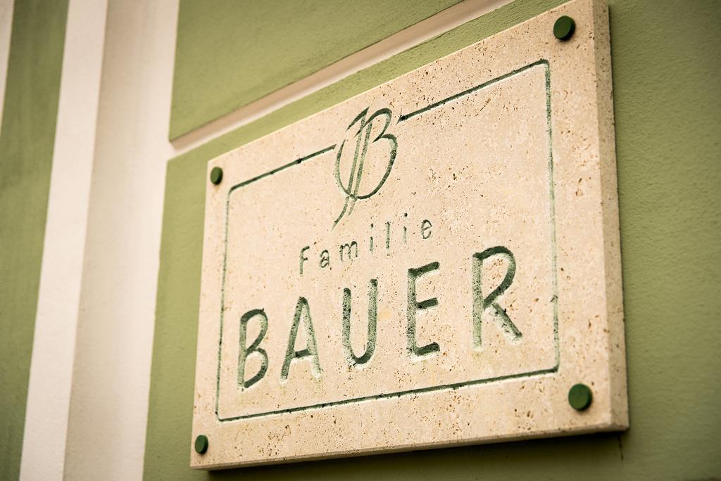 Hotel Weingut Familie Bauer Grossriedenthal Exteriér fotografie