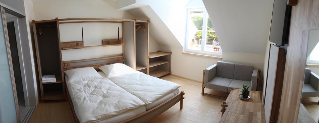 Hotel Weingut Familie Bauer Grossriedenthal Exteriér fotografie